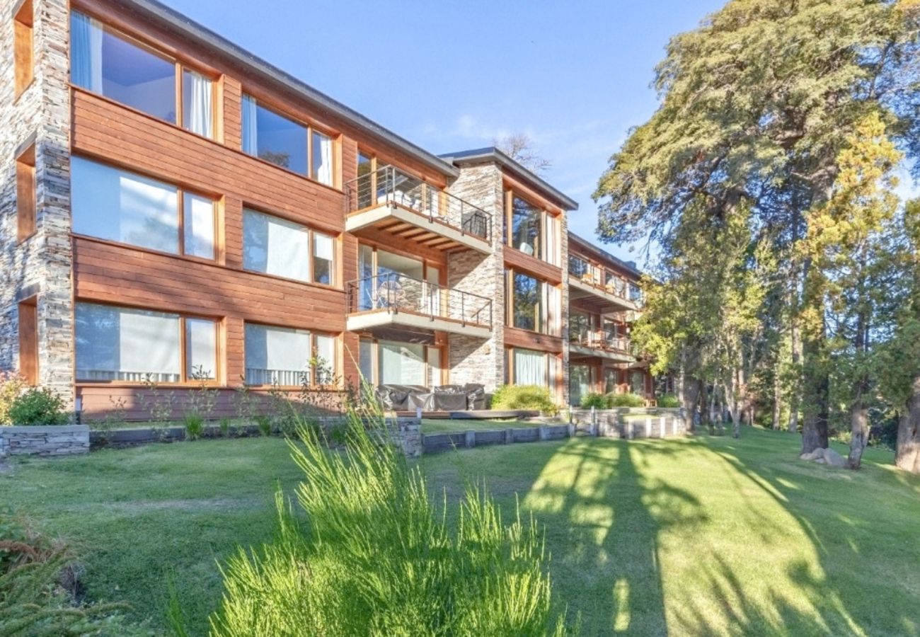 Apartamento en San Carlos de Bariloche - Lenga 1D: Depto. 2 dorm + 2 baños.-