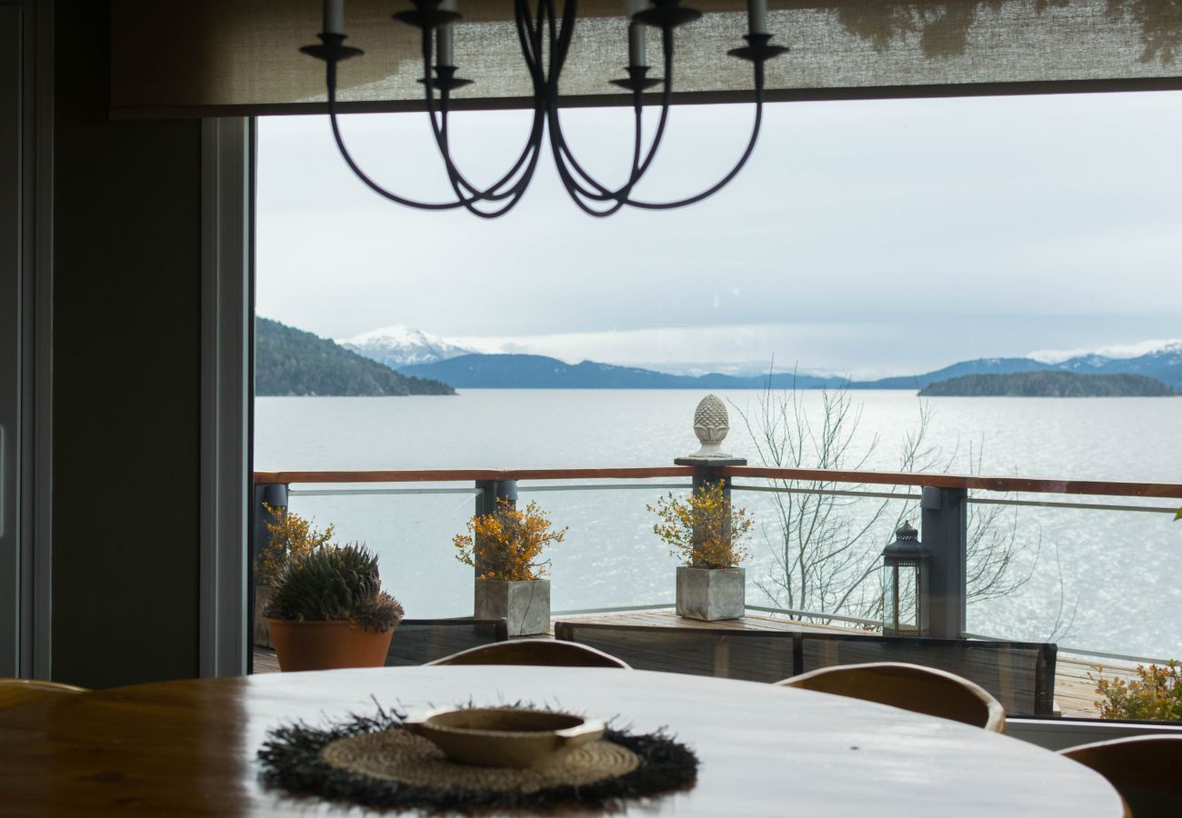 Casa en San Carlos de Bariloche - H05 - Casa de lujo de montaña con Pileta y Costa de Lago