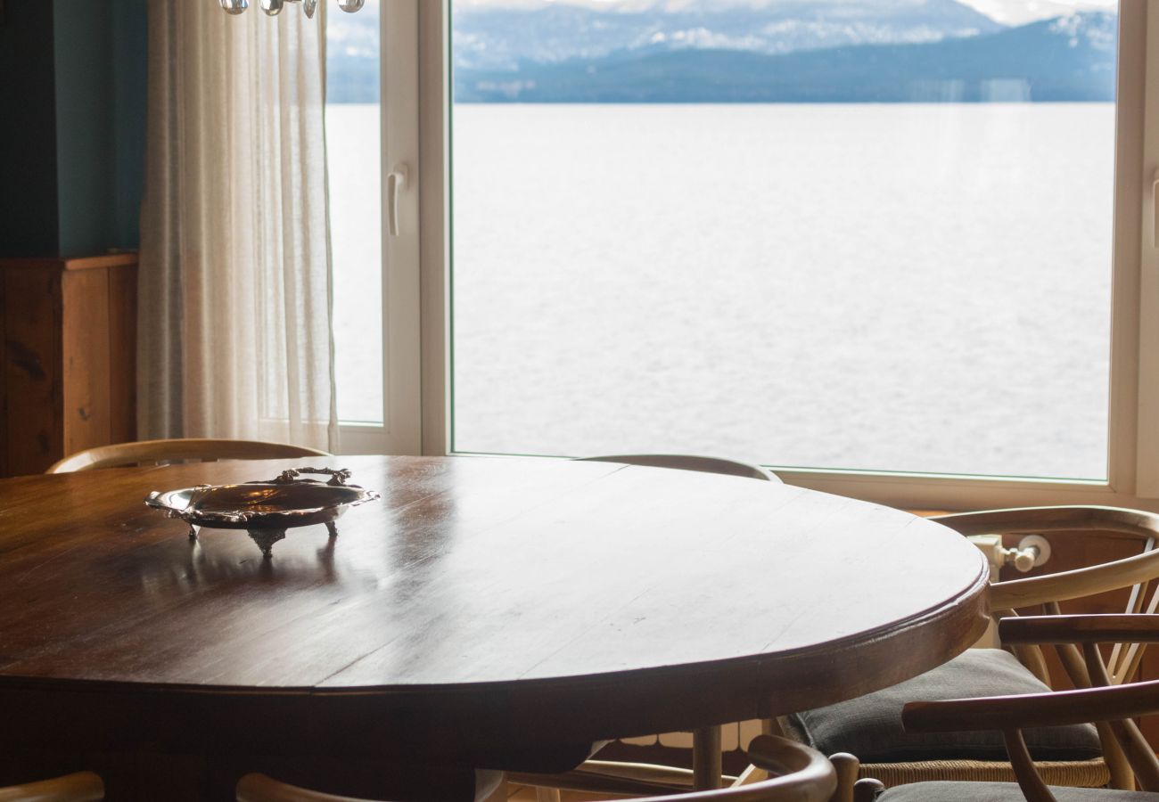Casa en San Carlos de Bariloche - H05 - Casa de lujo de montaña con Pileta y Costa de Lago
