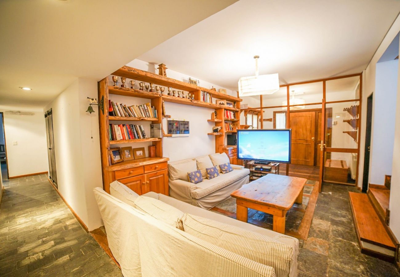 Casa en San Carlos de Bariloche - CATE13 Espectacular casa para 20 personas con vista directa al cerro Catedral