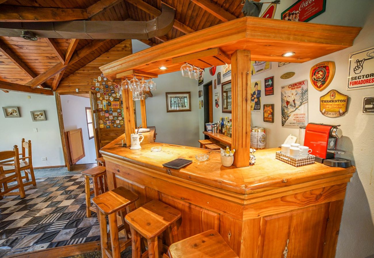 Casa en San Carlos de Bariloche - CATE13 Espectacular casa para 20 personas con vista directa al cerro Catedral