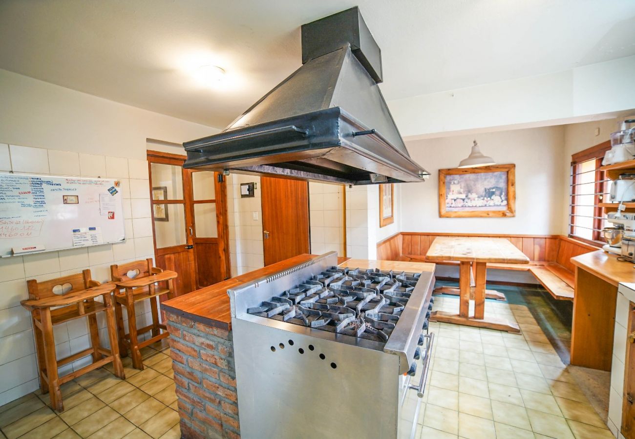 Casa en San Carlos de Bariloche - CATE13 Espectacular casa para 20 personas con vista directa al cerro Catedral