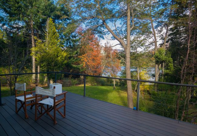 Casa en San Carlos de Bariloche - MORE25 Espectacular casa moderna, con costa de lago y pileta climatizada