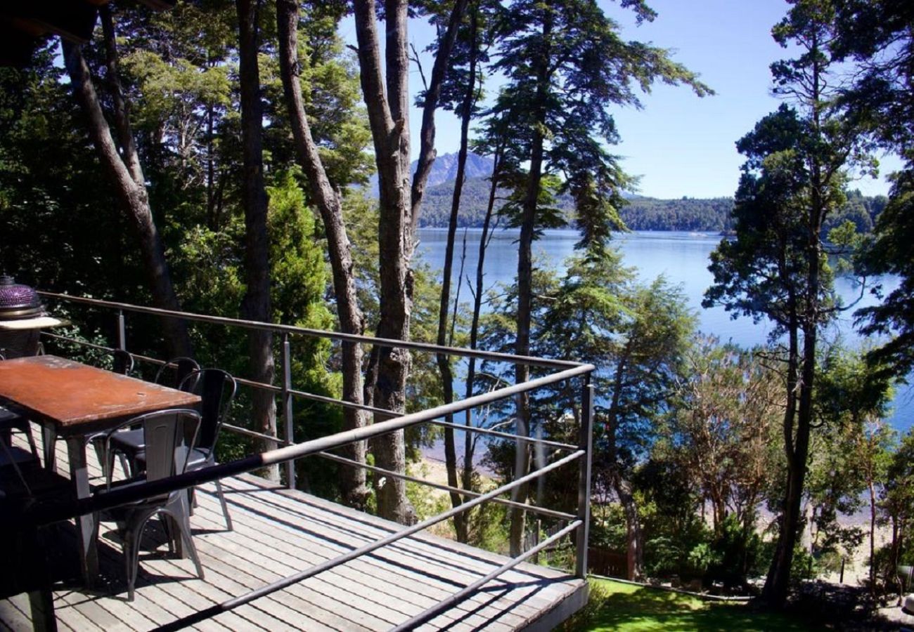 Casa en San Carlos de Bariloche - MORE26 Espectacular casa moderna con costa en el Lago Moreno