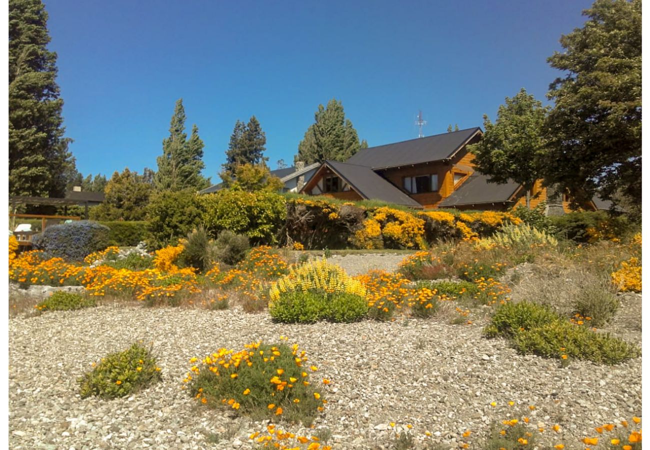 Casa en San Carlos de Bariloche - HUAPI24C Cómoda casa sobre la  costa del Lago Nahuel Huapi 