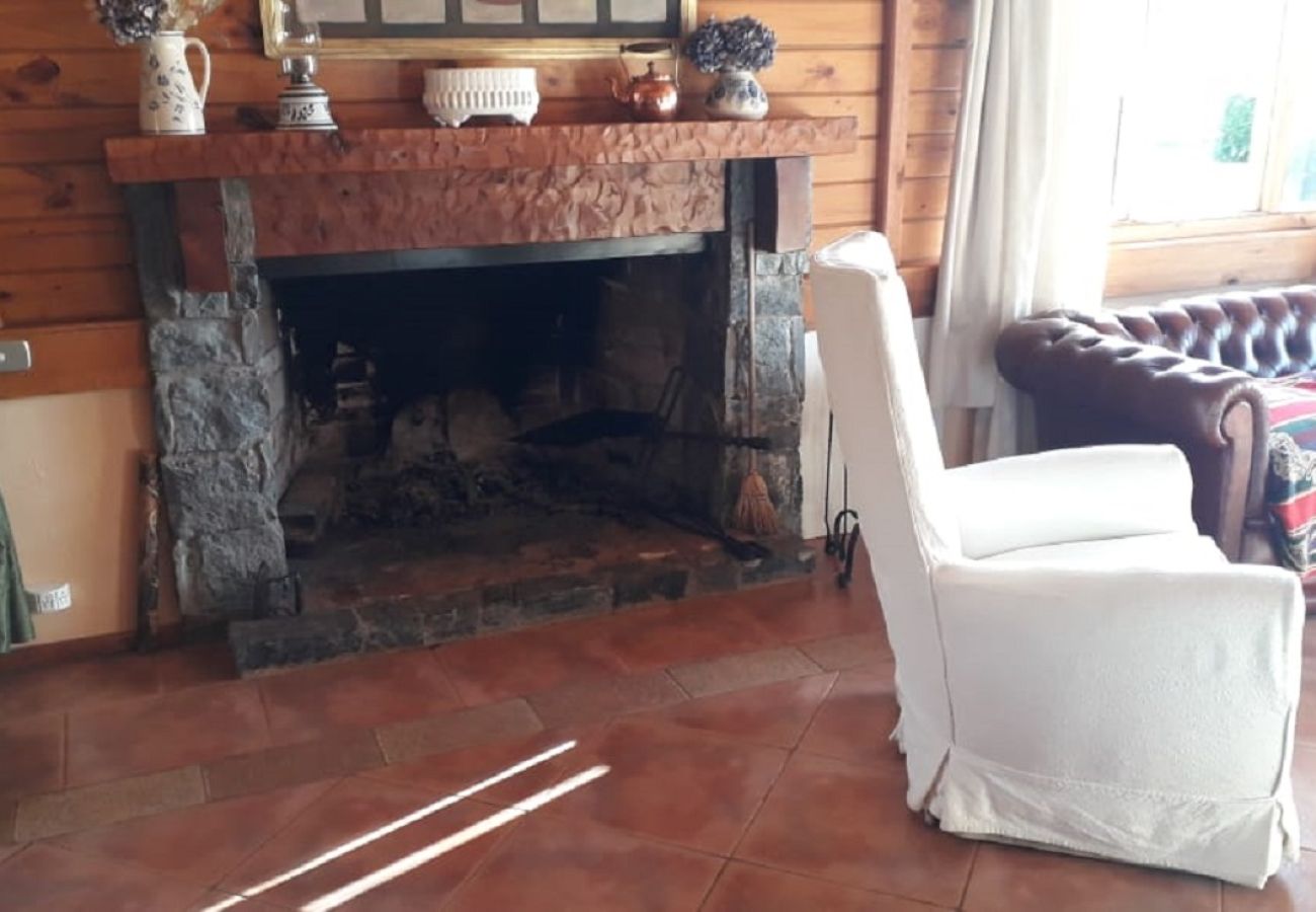 Casa en San Carlos de Bariloche - HUAPI24C Cómoda casa sobre la  costa del Lago Nahuel Huapi 