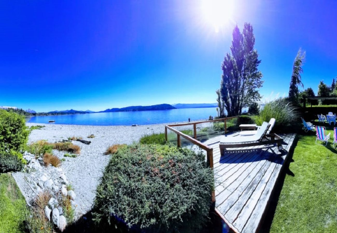 Casa en San Carlos de Bariloche - HUAPI24C Cómoda casa sobre la  costa del Lago Nahuel Huapi 