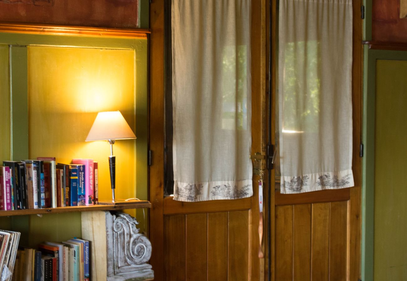 Casa en San Carlos de Bariloche - CÁLIDA CASONA ALPINA FRENTE AL LAGO NAHUEL HUAPI