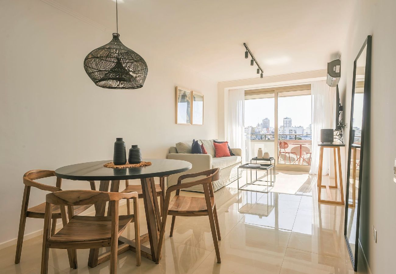 Apartamento en Buenos Aires - Vista Única Premium Amenities Lujo Deco Recoleta 