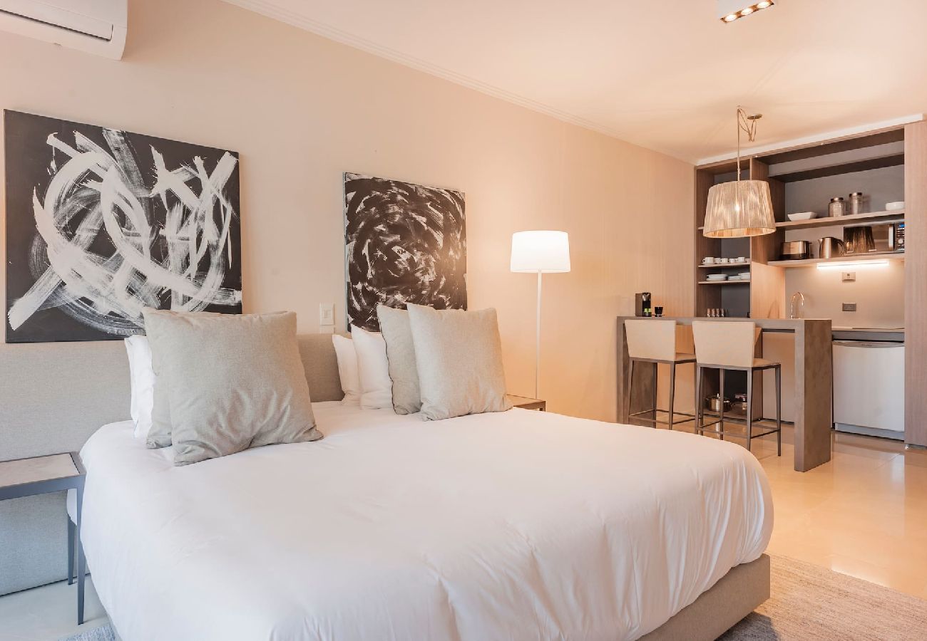 Estudio en Buenos Aires - Departamento Deco Recoleta Luxury Armani