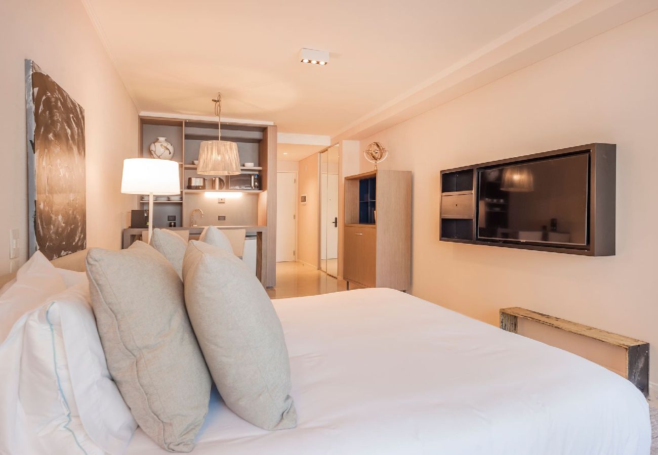 Estudio en Buenos Aires - Departamento Deco Recoleta Luxury Armani