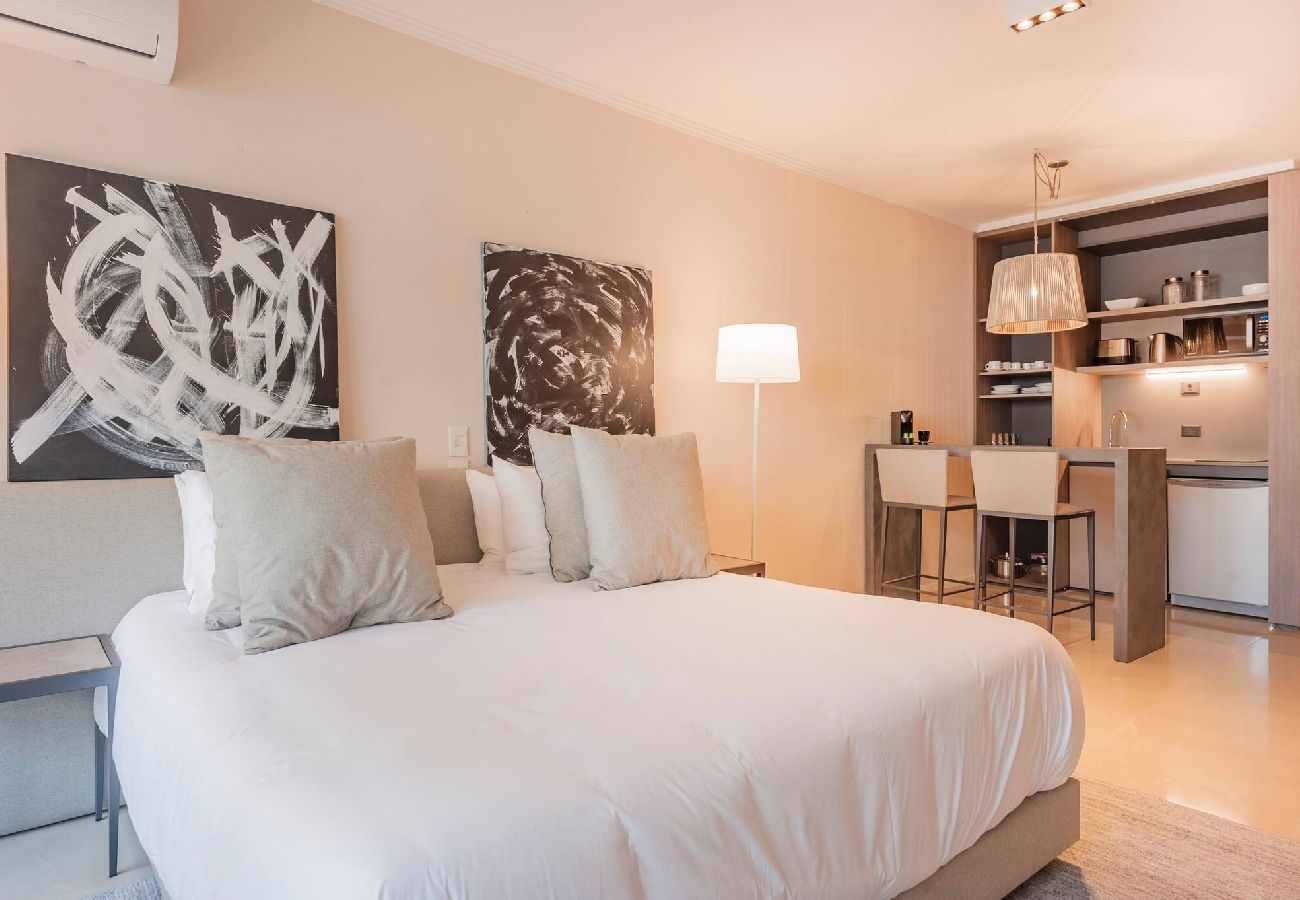 Estudio en Buenos Aires - Departamento Deco Recoleta Luxury Armani