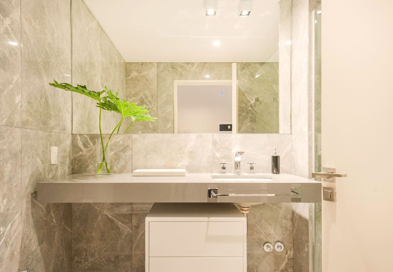 Estudio en Buenos Aires - Departamento Deco Recoleta Luxury Armani