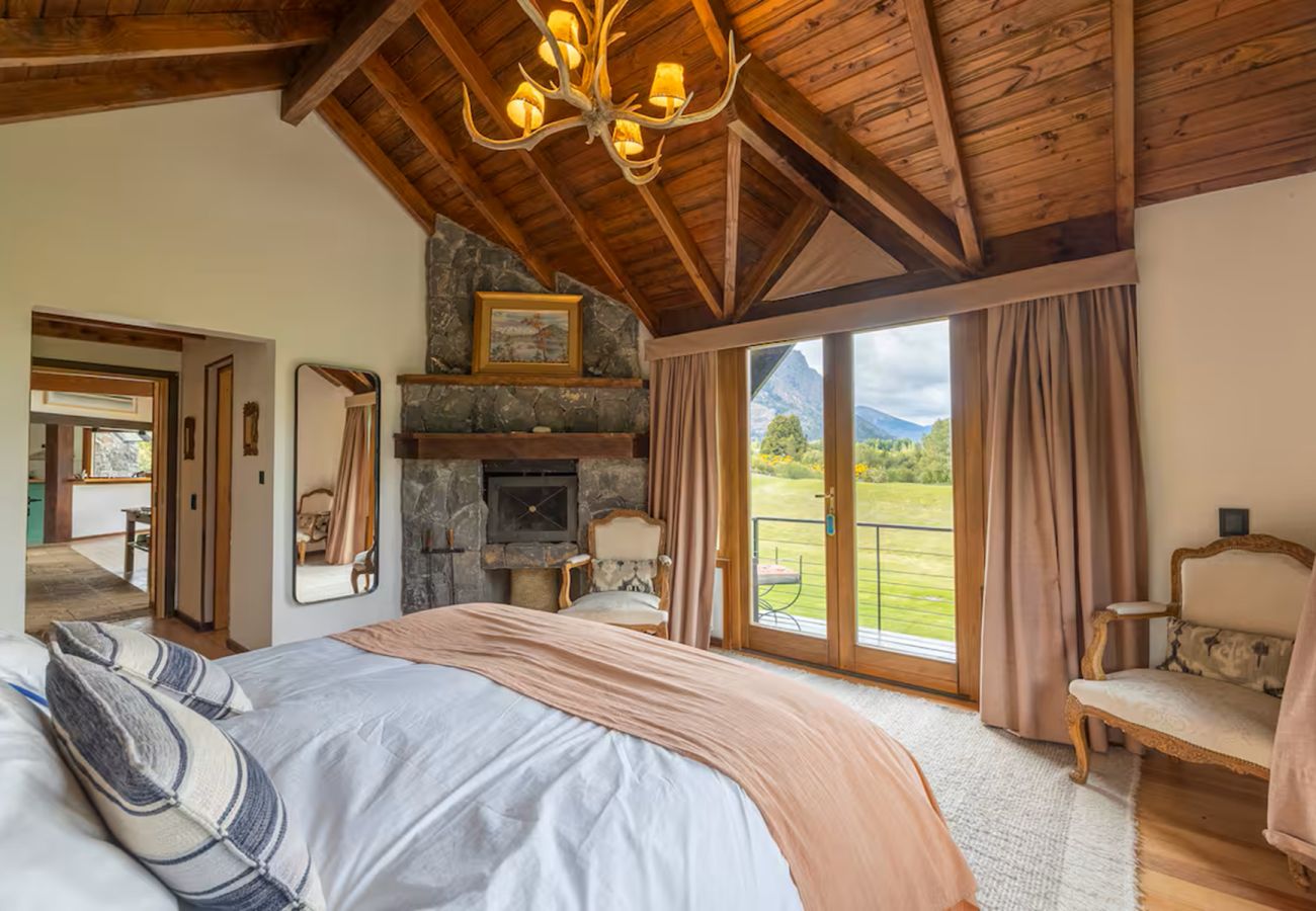 Casa en San Carlos de Bariloche - ARE25 CASA DE MONTAÑA EN ARELAUQUEN + QUINChO