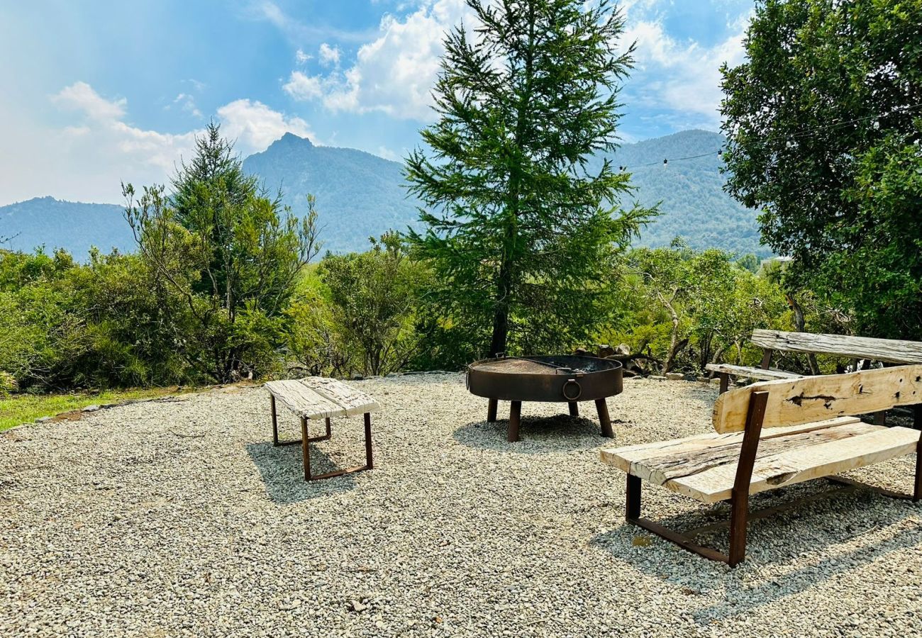 Casa en San Carlos de Bariloche - ARE11 INCREIBLE CASA EN ARELAUQUEN CON VISTAS A LOS CERROS CATEDRAL, OTTO Y VENTANA 