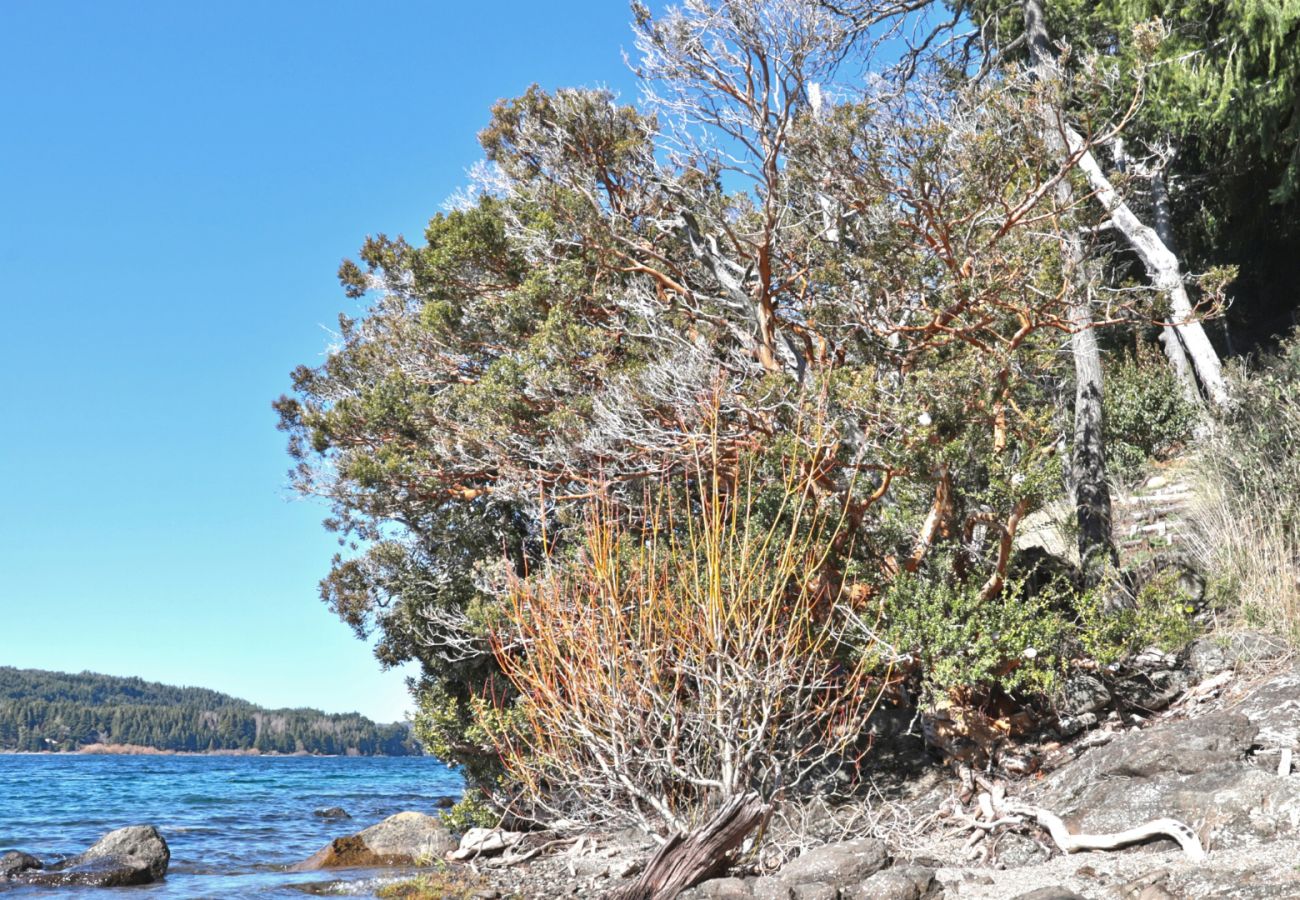 Casa en San Carlos de Bariloche - H49- Casa de montaña frente al lago Nahuel Huapi