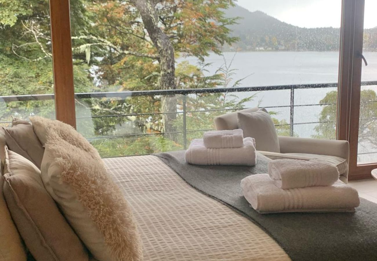 Estudio en San Carlos de Bariloche - Arrayán PBB Monoambiente con vista panorámica al lago