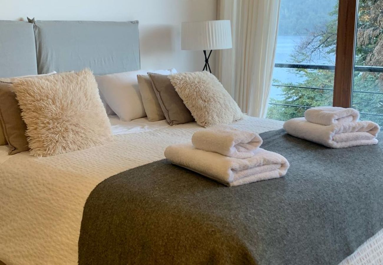 Estudio en San Carlos de Bariloche - Arrayán PBB Monoambiente con vista panorámica al lago