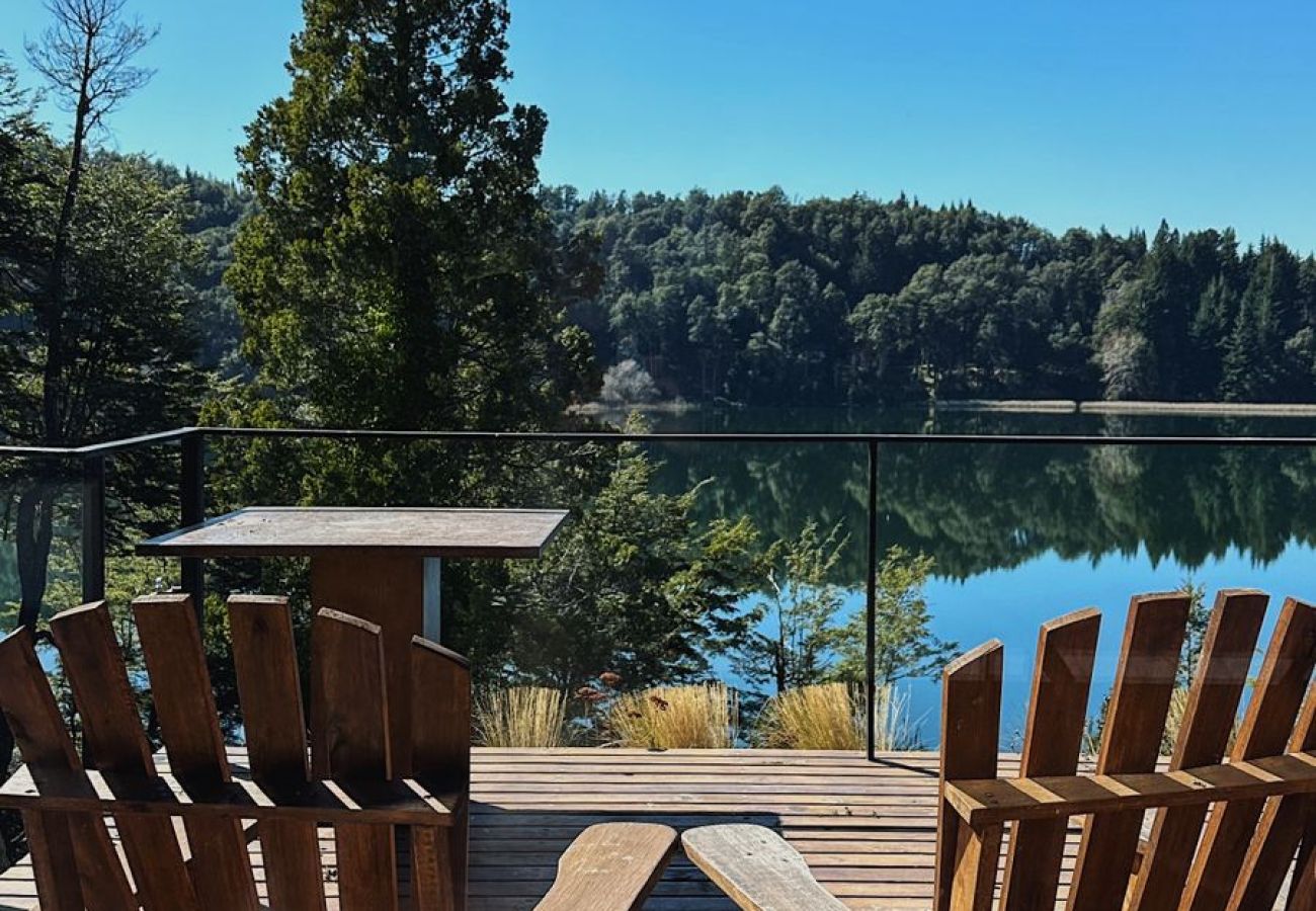 Casa en San Carlos de Bariloche - TREBOL04 CANCHERÍSIMA CASA RECIENTEMENTE REFACCIONADA SOBRE LAGUNA EL TRÉBOL