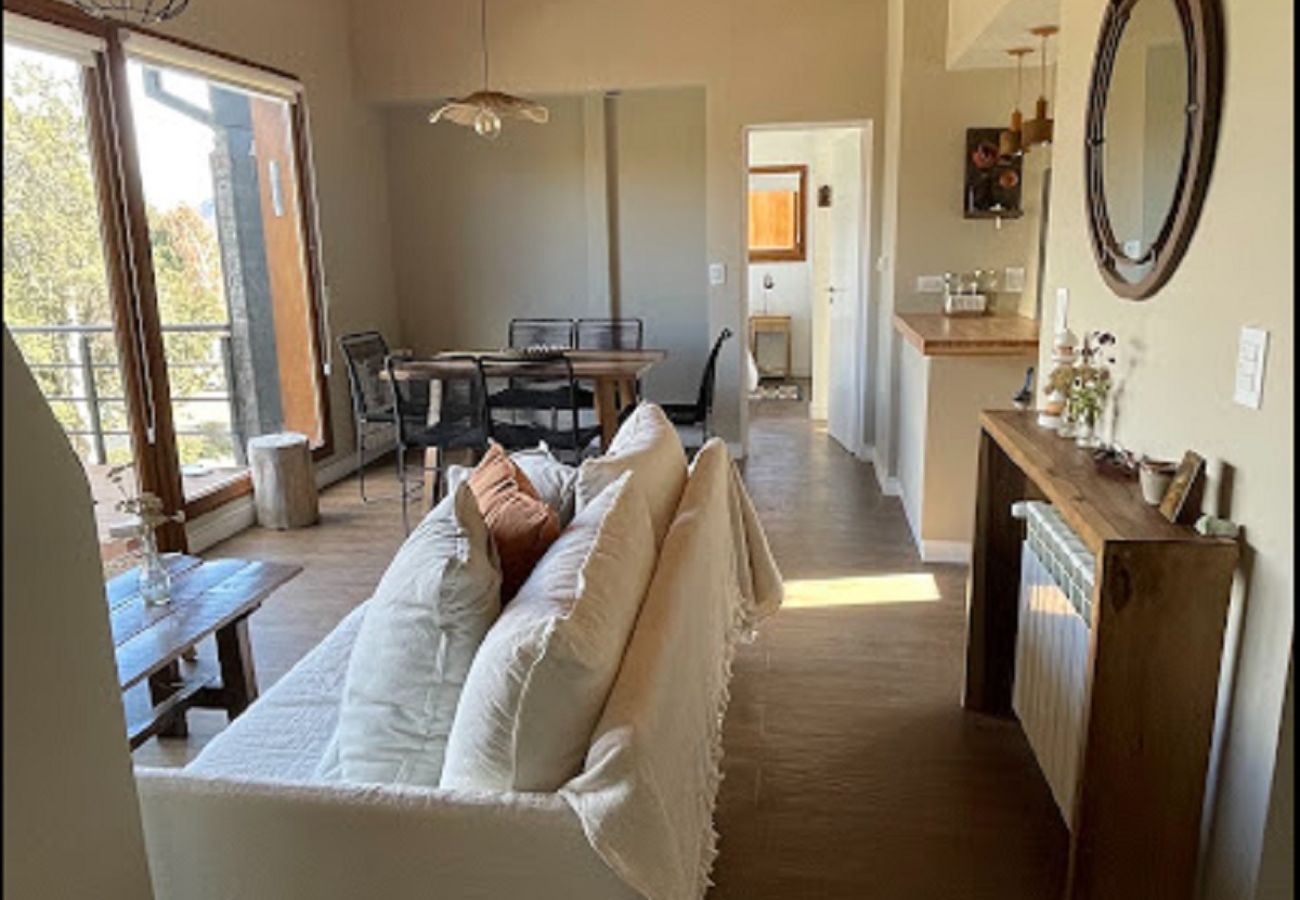 Apartamento en San Carlos de Bariloche - are66 Departamento nuevo con parrilla propia a pasos del Golf