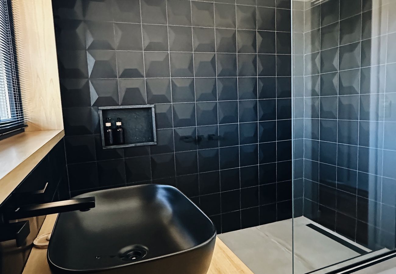 Casa en San Carlos de Bariloche - huapi51  Casa de lujo frente al Lago Nahuel Huapi