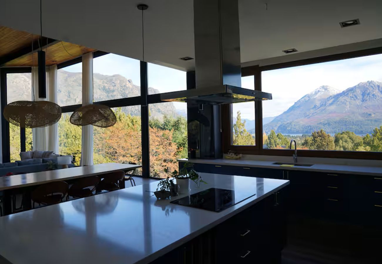 Casa en San Carlos de Bariloche - ARE67 - VISTAS UNICAS EN ARELAUQUEN