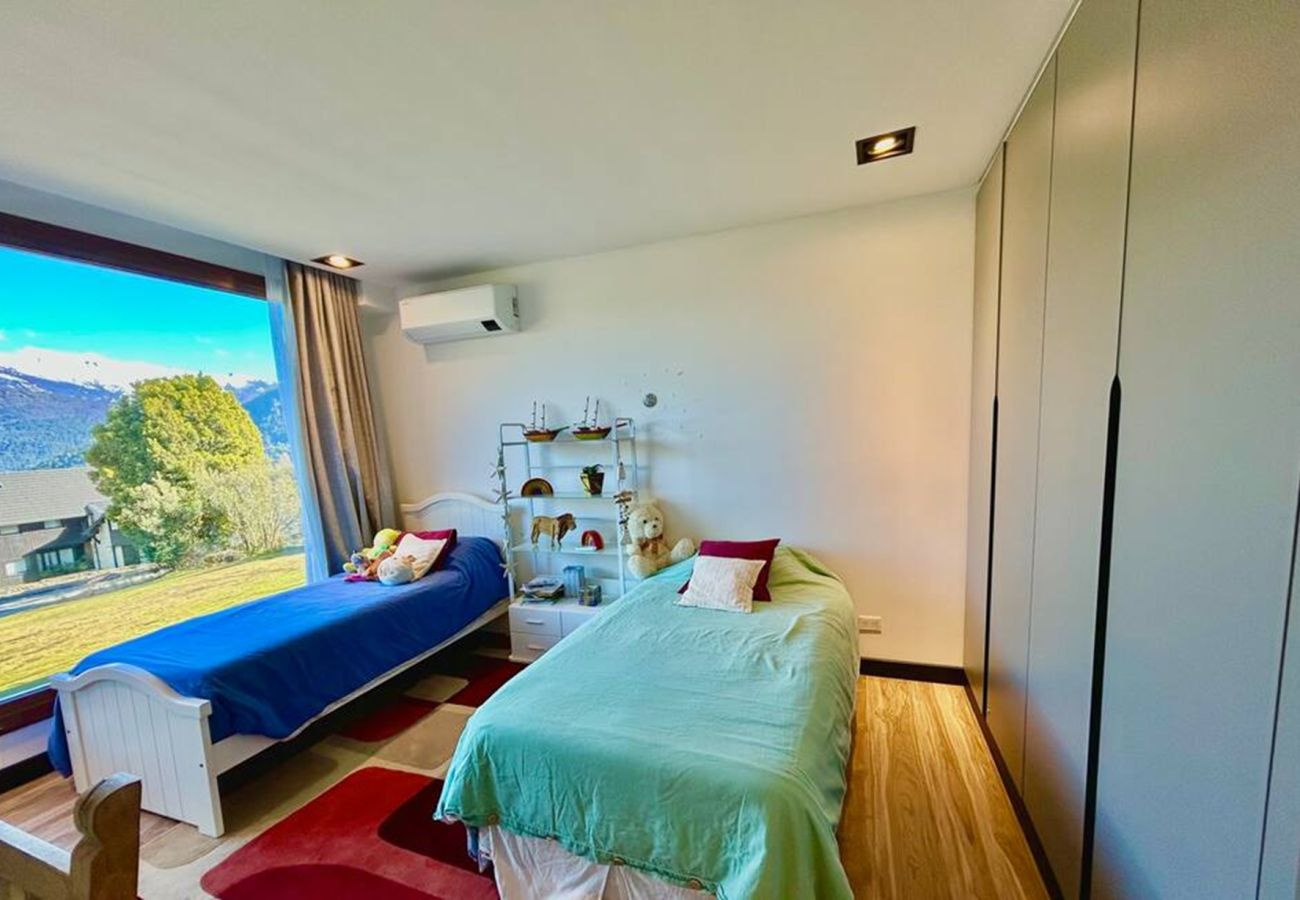 Casa en San Carlos de Bariloche - ARE67 - VISTAS UNICAS EN ARELAUQUEN