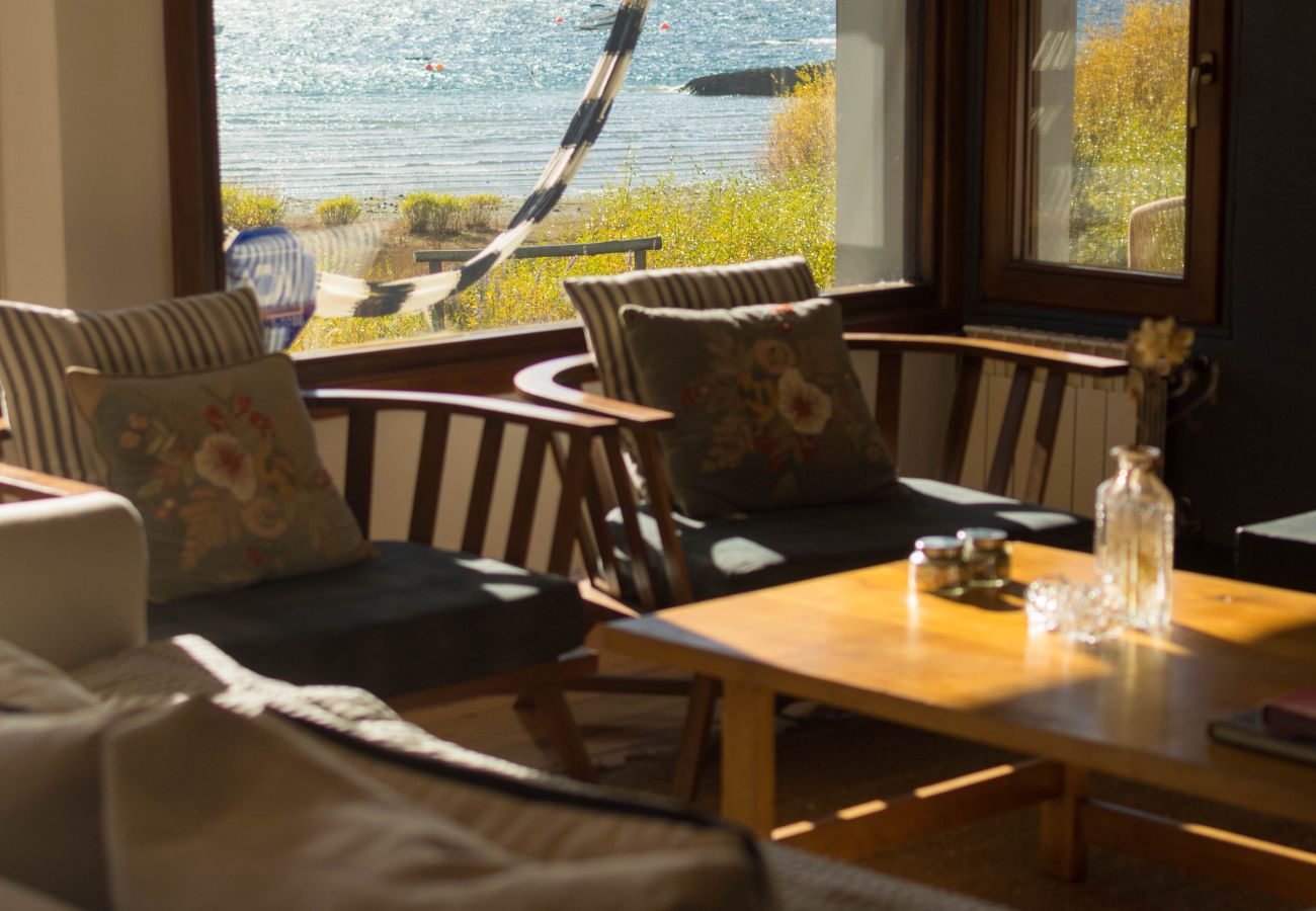 Casa en San Carlos de Bariloche - HUAPI52C La casa del lago mas linda para 14 personas