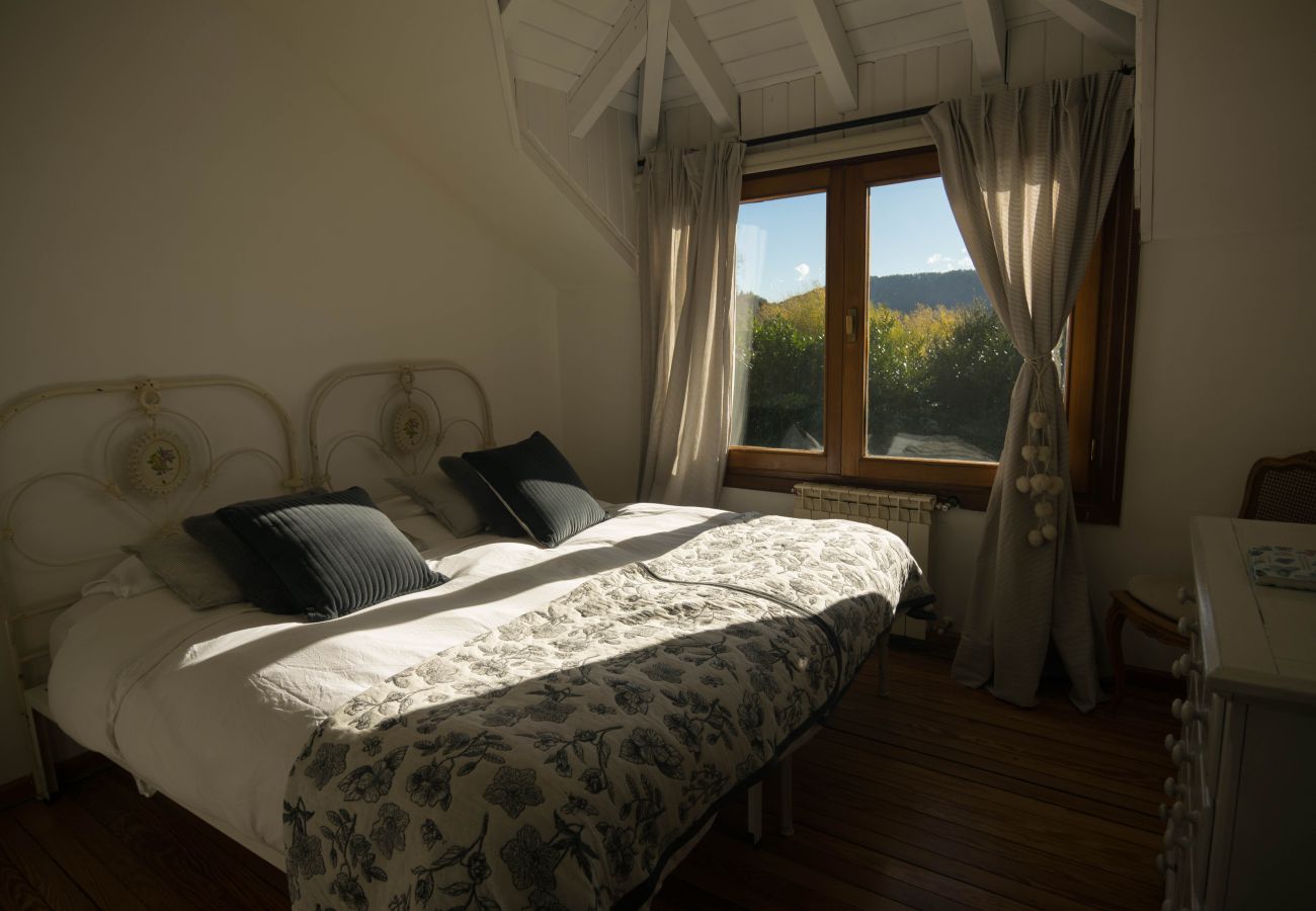 Casa en San Carlos de Bariloche - HUAPI52C La casa del lago mas linda para 14 personas