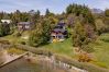 Cabana em San Carlos de Bariloche - HUAPI18 Cabana espaçosa e luminosa de frente para o Lago Nahuel Huapi. Dentro de um complexo de 4 cabanas.