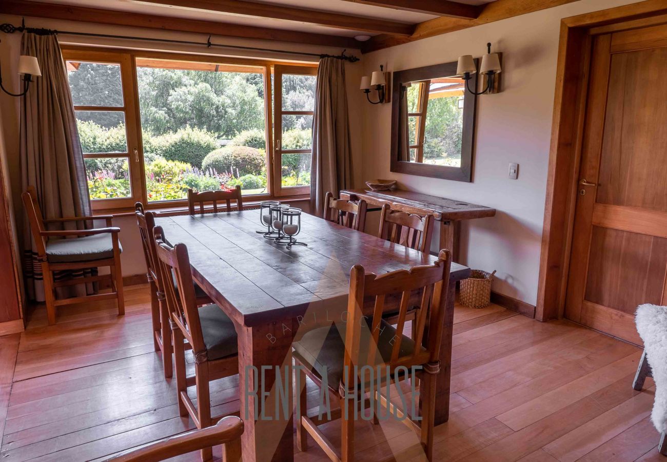 Casa em San Carlos de Bariloche - DIVINA CASA SOBRE CANCHA GOLF