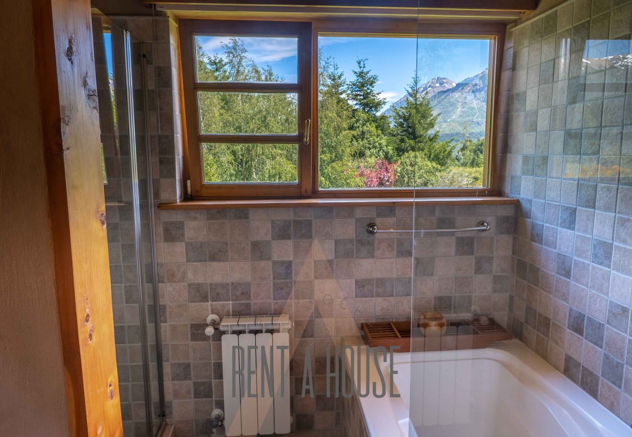 Casa em San Carlos de Bariloche - DIVINA CASA SOBRE CANCHA GOLF