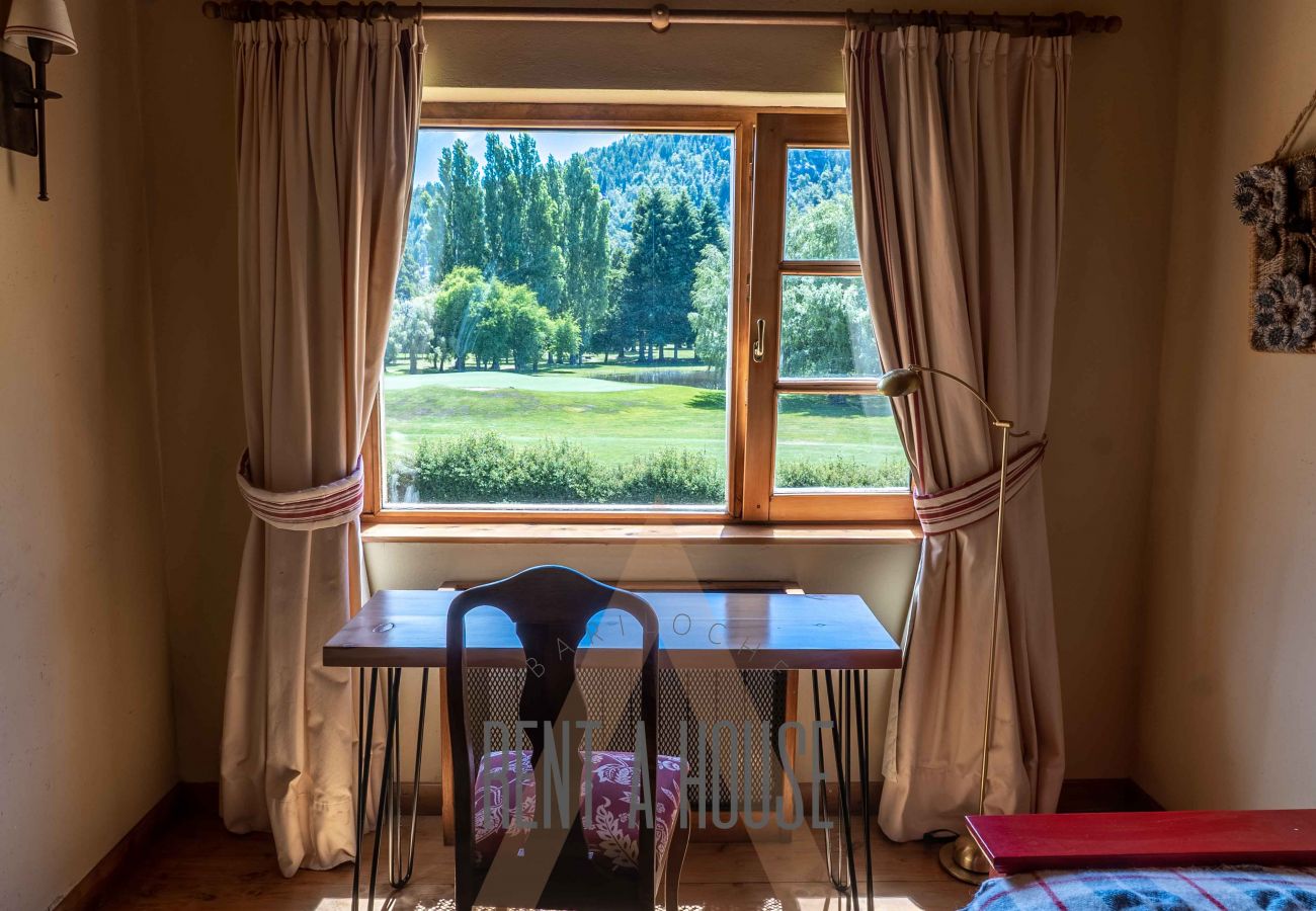 Casa em San Carlos de Bariloche - DIVINA CASA SOBRE CANCHA GOLF