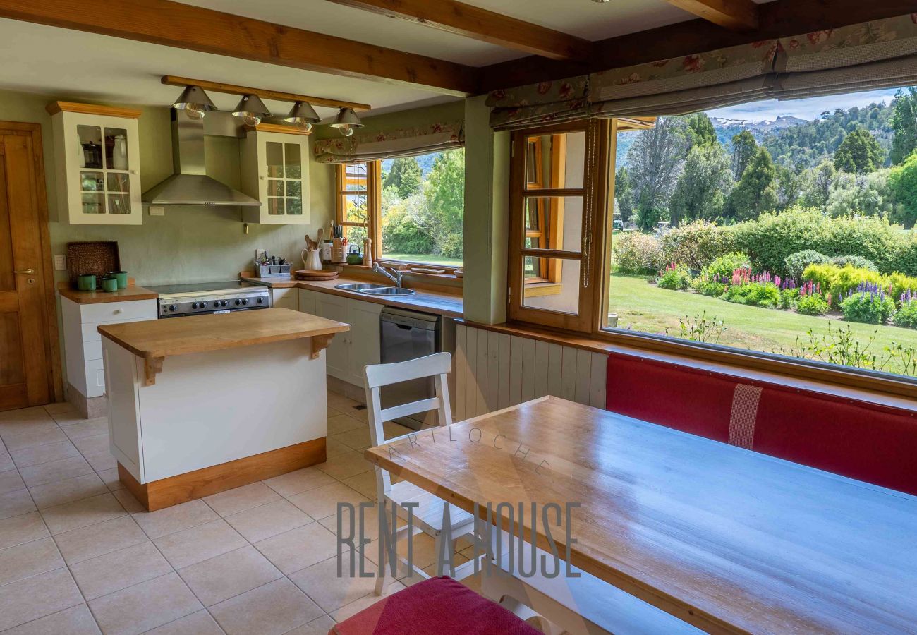 Casa em San Carlos de Bariloche - DIVINA CASA SOBRE CANCHA GOLF