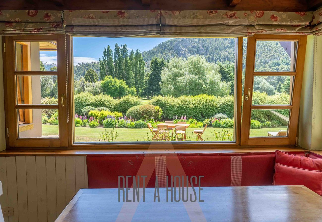 Casa em San Carlos de Bariloche - DIVINA CASA SOBRE CANCHA GOLF