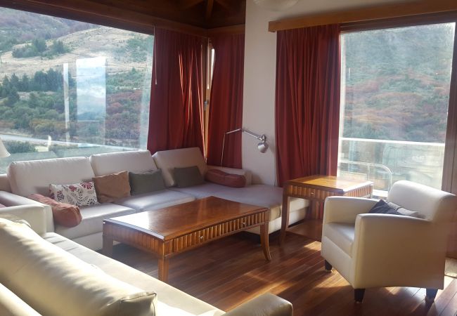 Apartamento em San Carlos de Bariloche - CATE09- Amplio y cómodo departamento