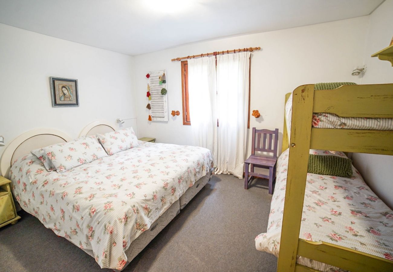 Casa em San Carlos de Bariloche - CATE13 Casa espetacular para 20 pessoas com vista direta para o Cerro Catedral