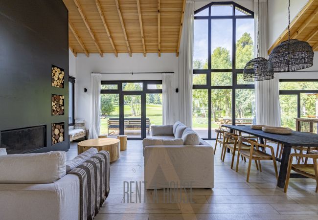 Casa em San Carlos de Bariloche - ARE32- CASA DIVINA NO GOLFE DE ARELAUQUEN