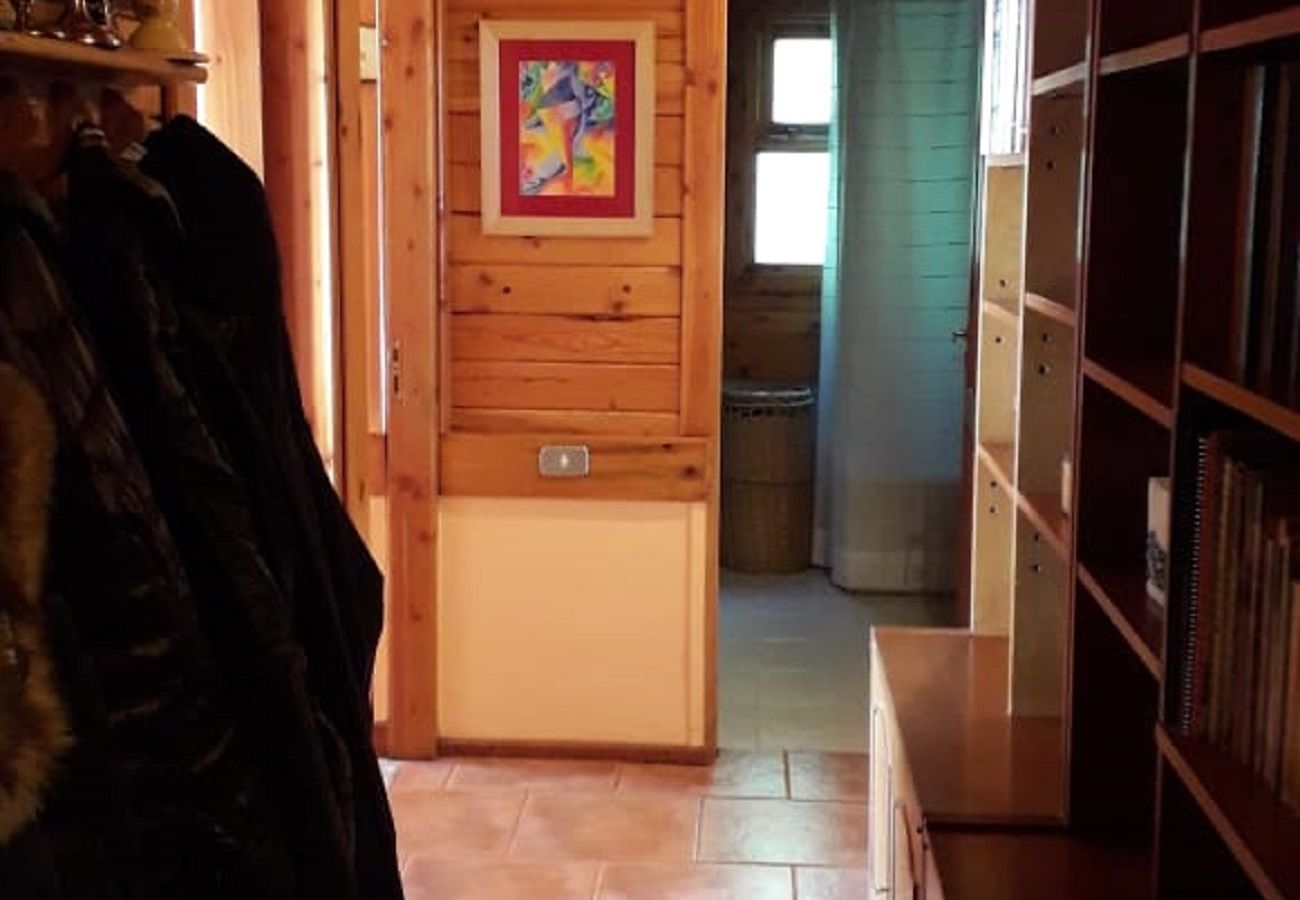 Casa em San Carlos de Bariloche - HUAPI24CCasa confortável na beira do Lago Nahuel Huapi