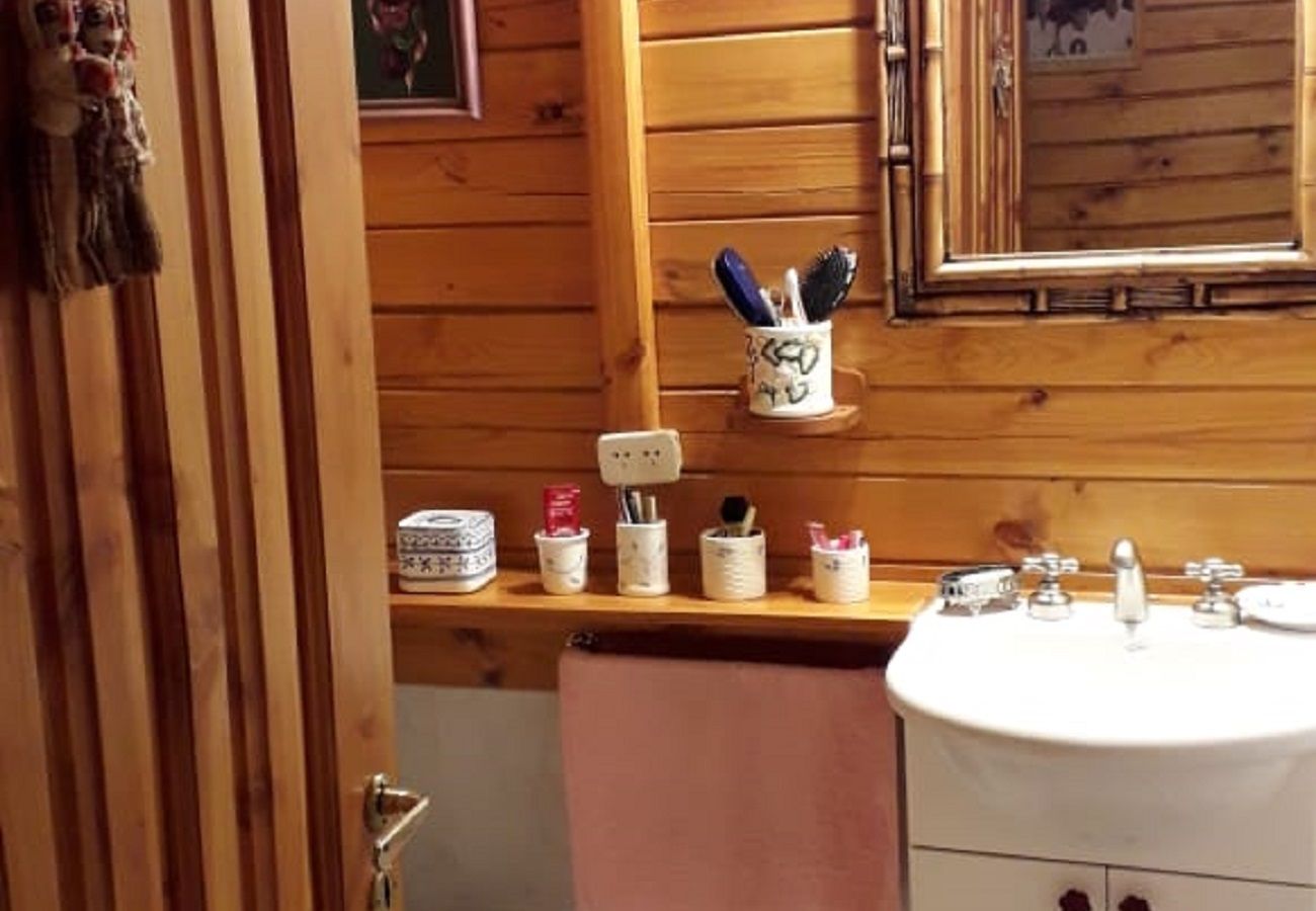 Casa em San Carlos de Bariloche - HUAPI24CCasa confortável na beira do Lago Nahuel Huapi