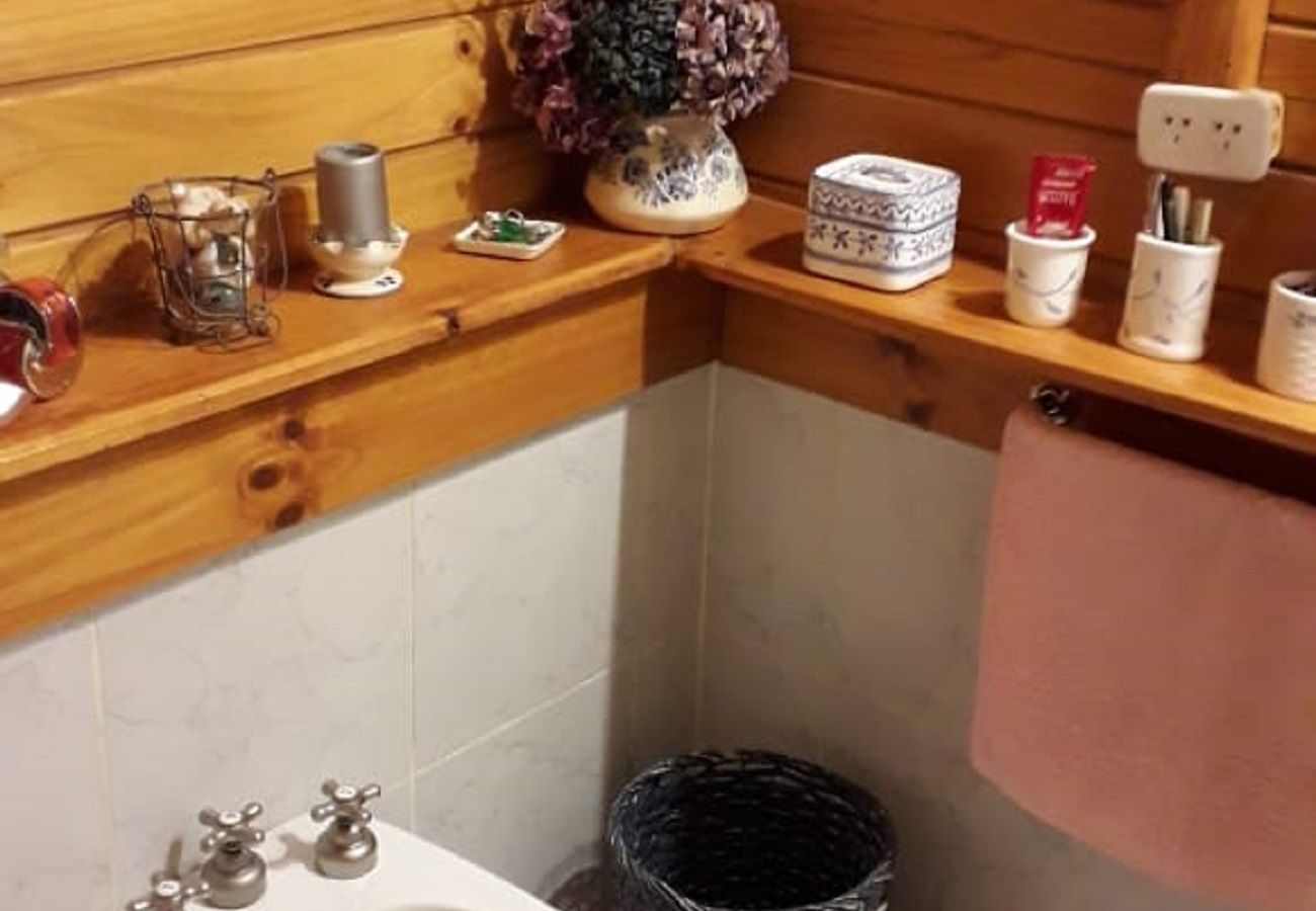 Casa em San Carlos de Bariloche - HUAPI24CCasa confortável na beira do Lago Nahuel Huapi