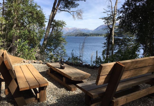 Casa em San Carlos de Bariloche - peni09 Moderna y patagónica casa en la Península San Pedro