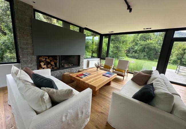 Casa em San Carlos de Bariloche - ARE42 -CASA MODERNA E ESPAÇOSA EM ARELAUQUEN
