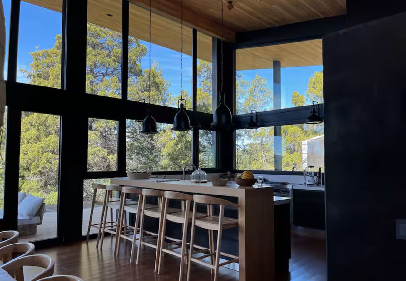Casa em San Carlos de Bariloche - CASA CHIC EM BARILOCHE, COM COSTA E PISCINA