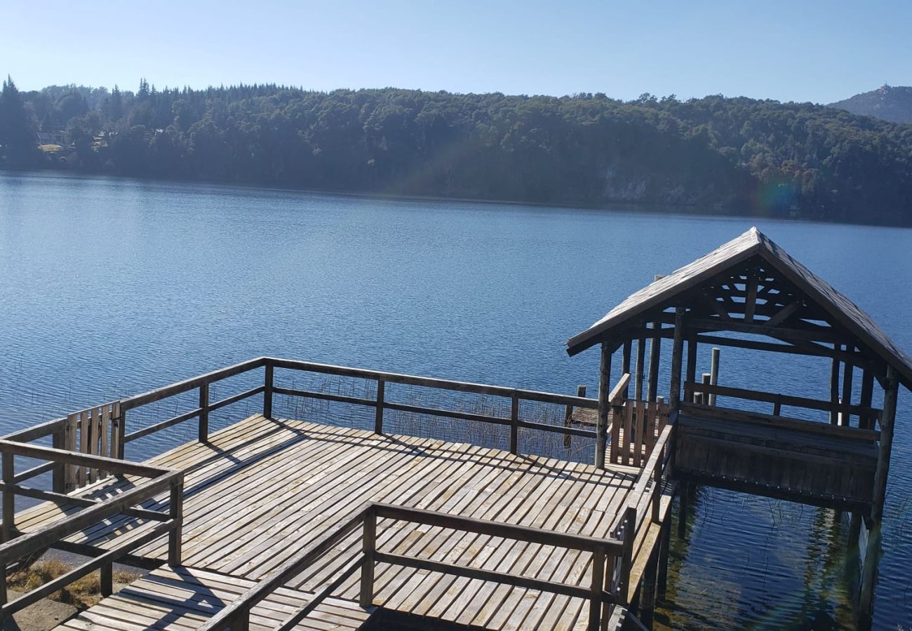 Casa em San Carlos de Bariloche -  Linda casa com vista para a costa do lago e para a montanha. MORE 10