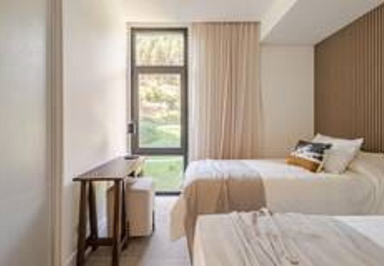 Apartamento em San Carlos de Bariloche - HUAPI50 – Jacuzzi, Piscina e Vista para o Lago