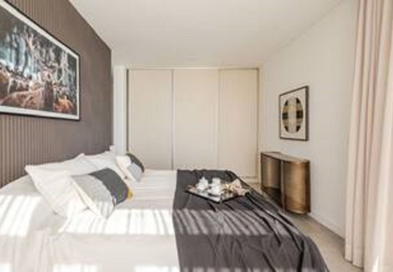 Apartamento em San Carlos de Bariloche - HUAPI50 – Jacuzzi, Piscina e Vista para o Lago