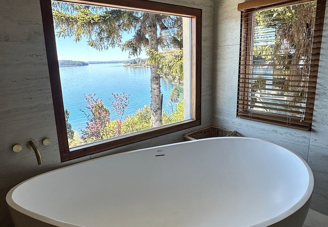 Casa em San Carlos de Bariloche - huapi51 Casa de luxo em frente ao Lago Nahuel Huapi