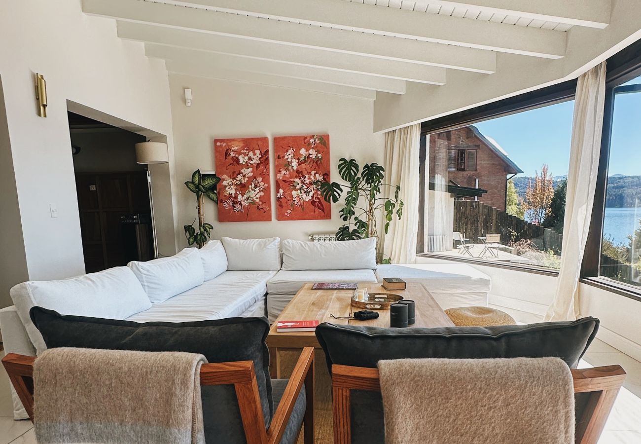 Casa em San Carlos de Bariloche - huapi51 Casa de luxo em frente ao Lago Nahuel Huapi