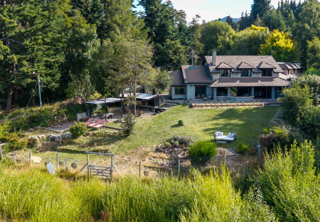 Casa em San Carlos de Bariloche - HUAPI52C A casa do lago mais bonita para 14 pessoas